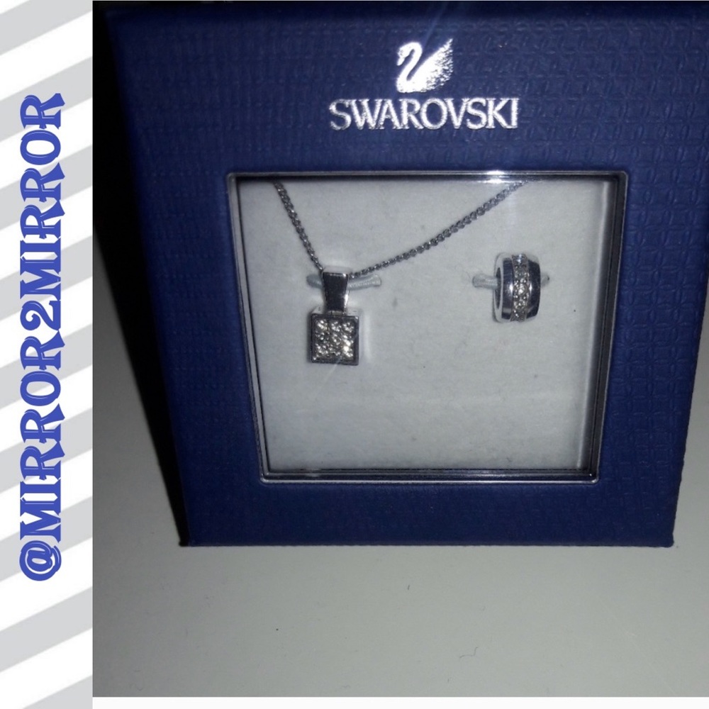 💌Swarovski necklace with 2 charms